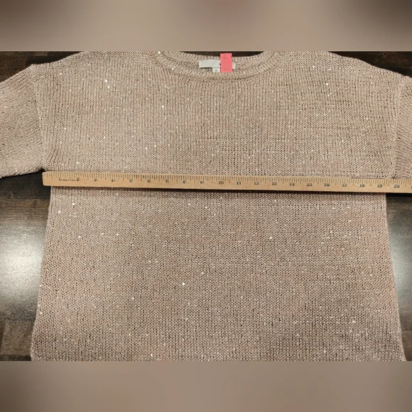 Short sleeve lightweight sequin sweater size Medium - Picture 6 of 9